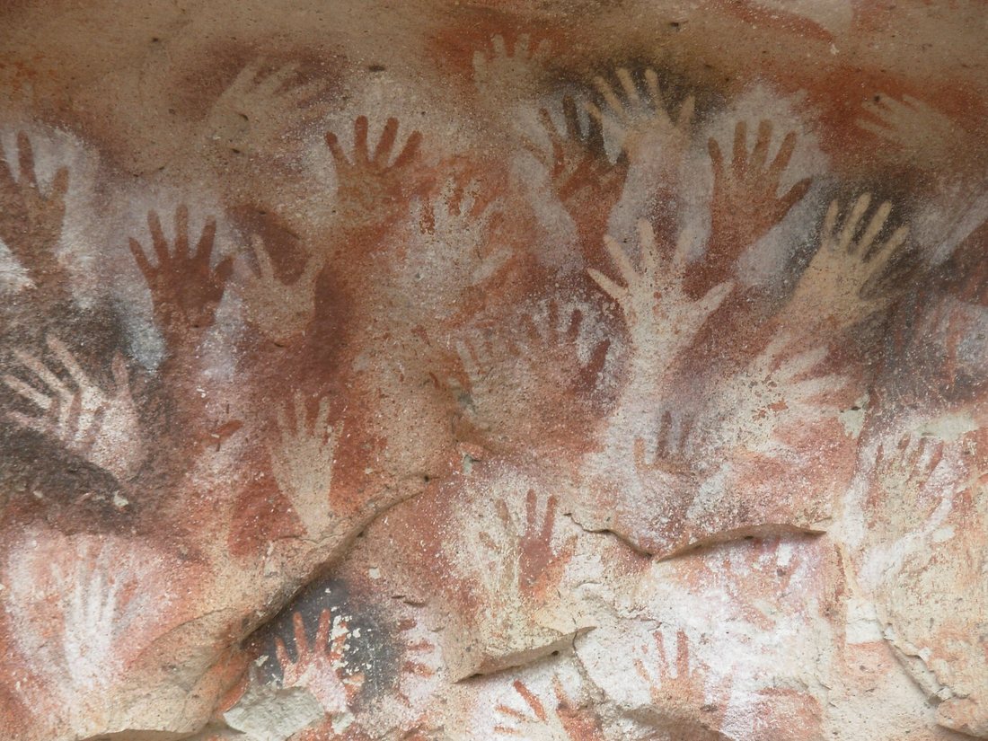 Mains négatives, Cueva de las Manos
