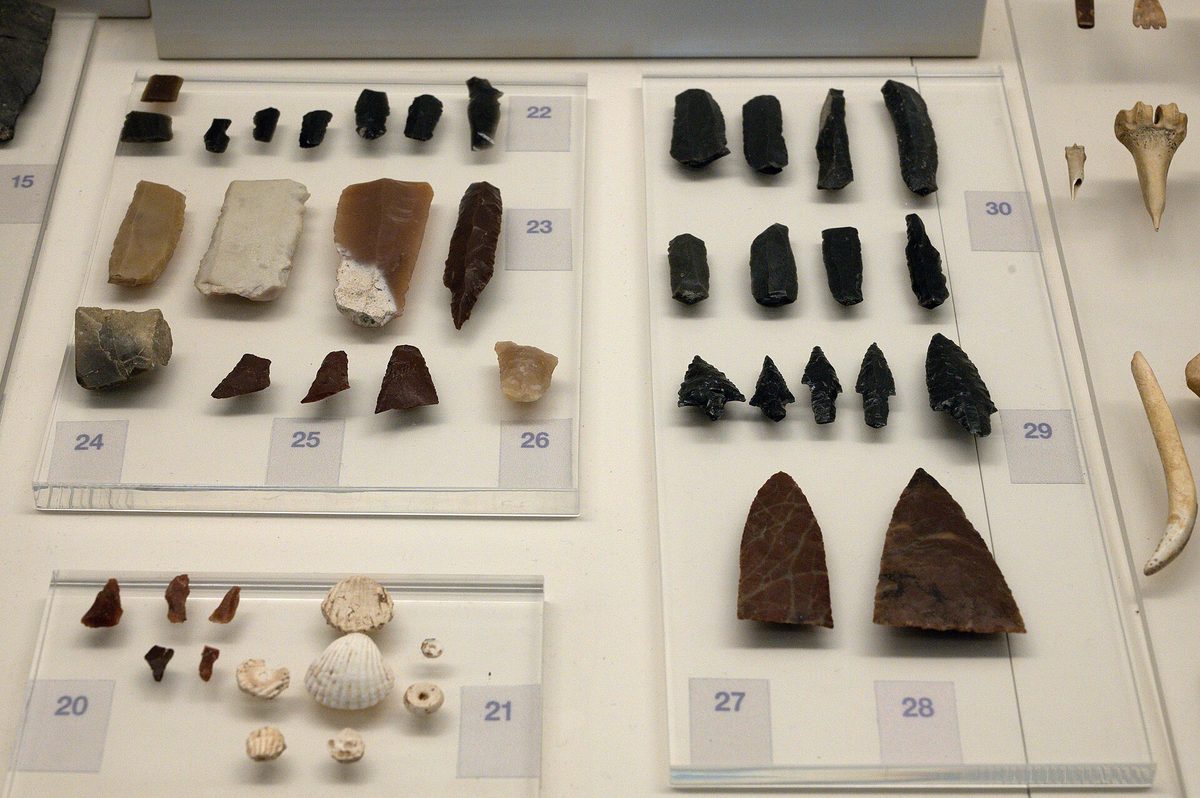 Silex et obsidienne de Franchthi