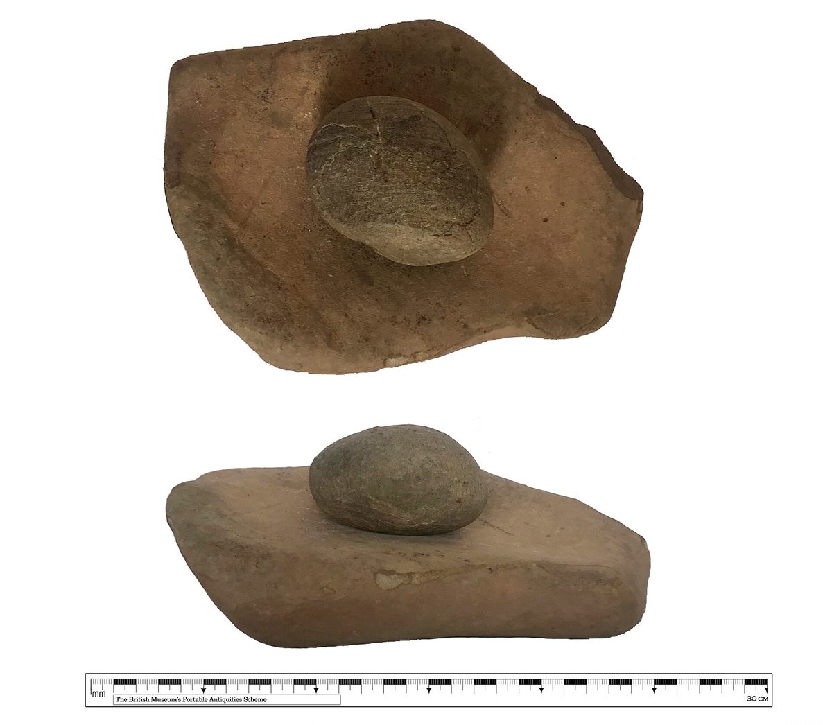 Meule néolithique et sa molette