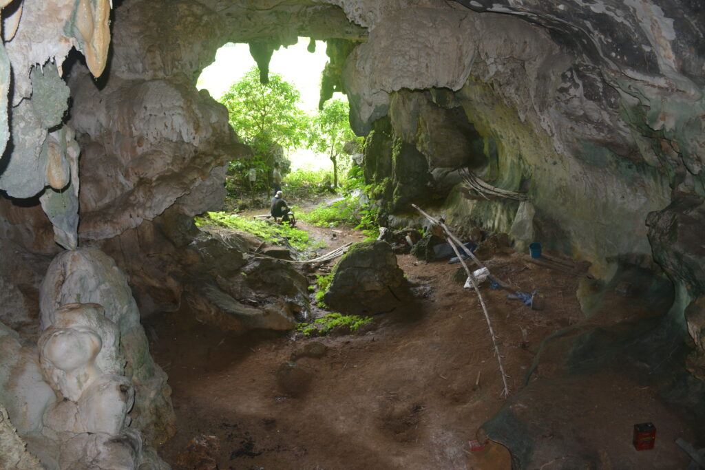 L'entrée de Leang Tedongnge