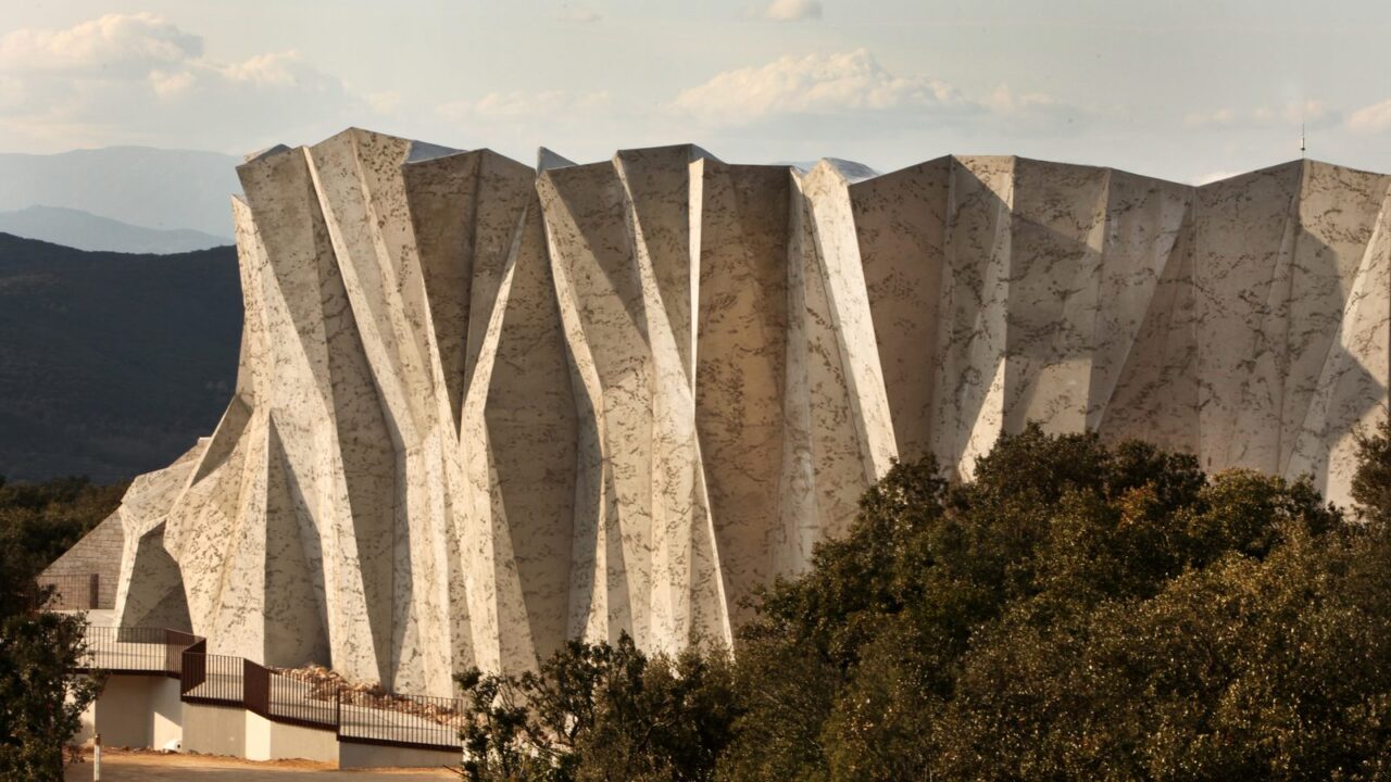 La scénographie de la caverne reconstituée