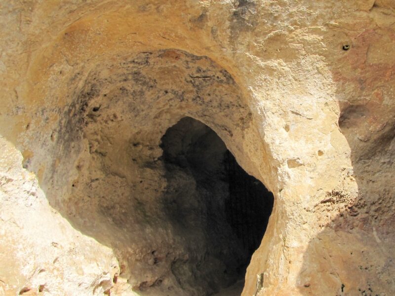 Falaise d&rsquo;accès à la grotte de Font-de-Gaume, Les Eyzies