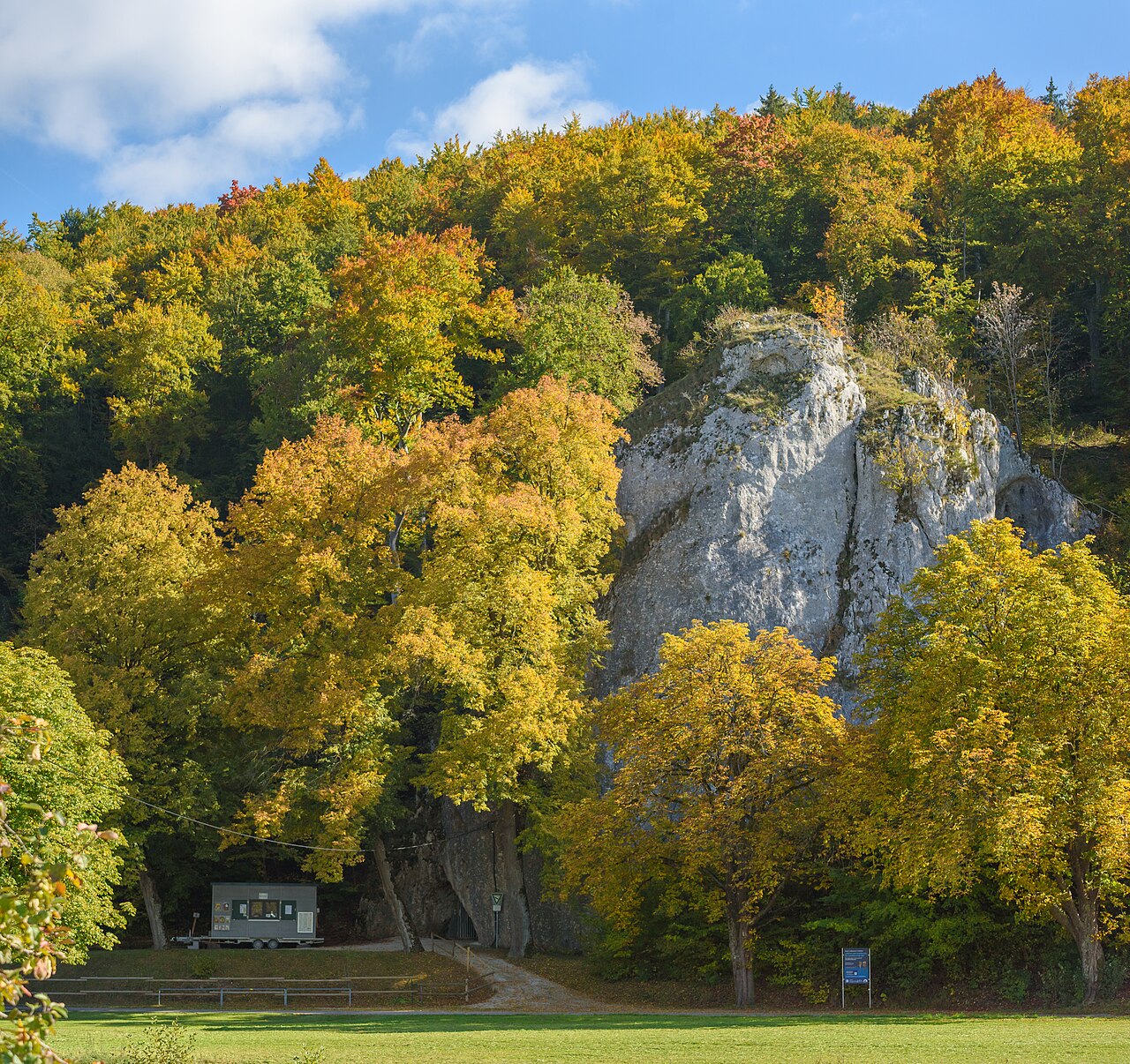 hohle-fels-grotte