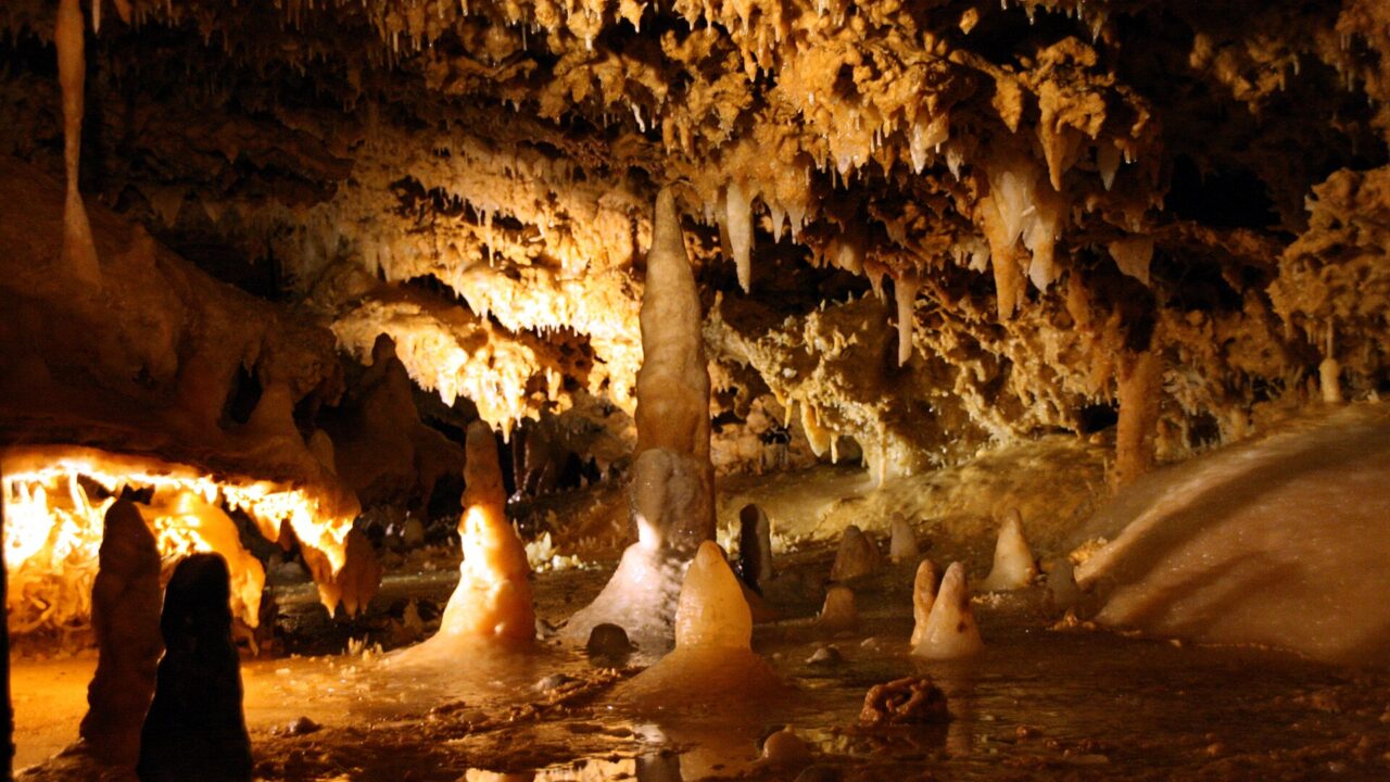 Grotte du Grand Roc (photo du lieu)