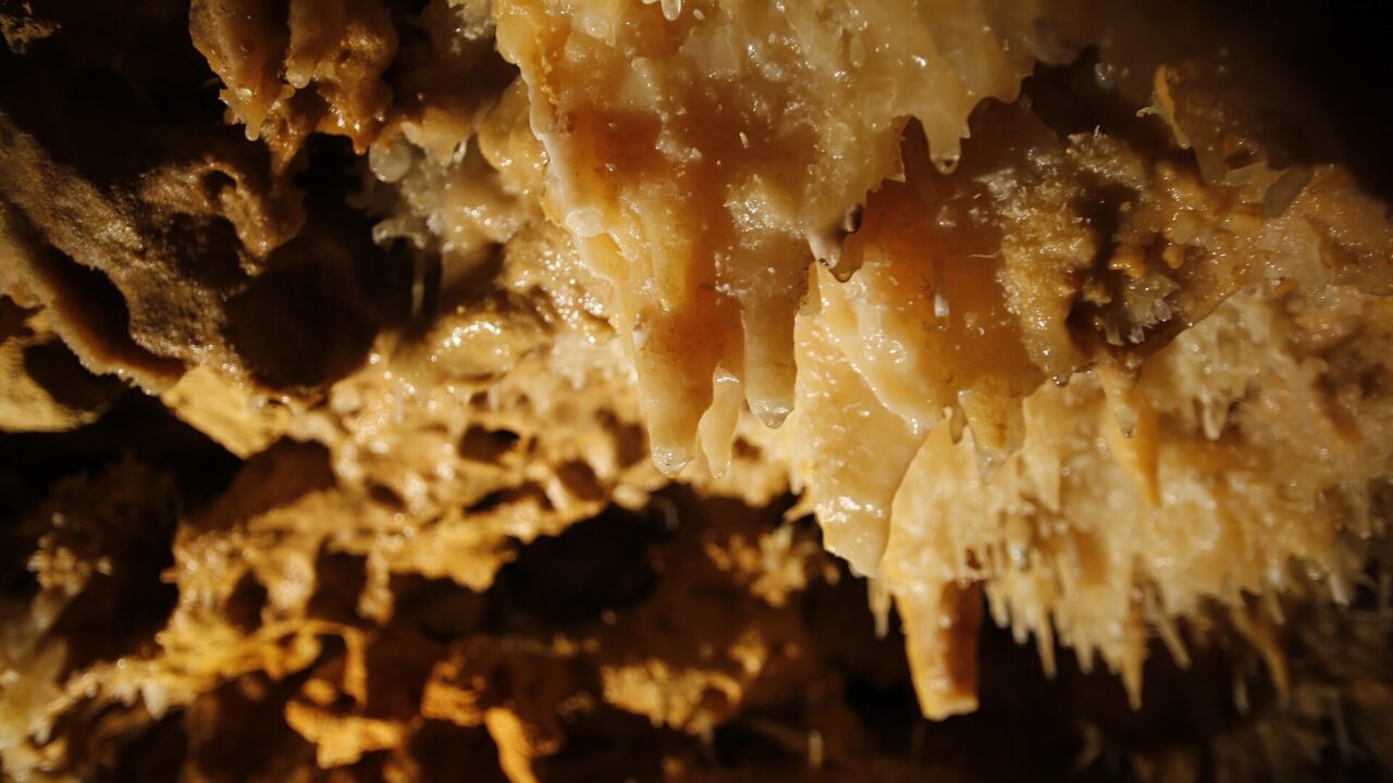 Grotte du Grand Roc (photo du lieu)