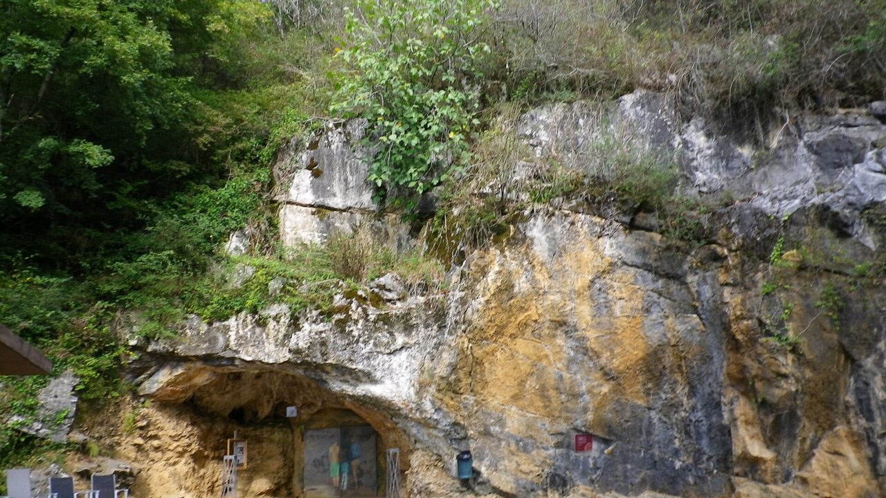 Grottes d'Isturitz et d'Oxocelhaya (photo du lieu)