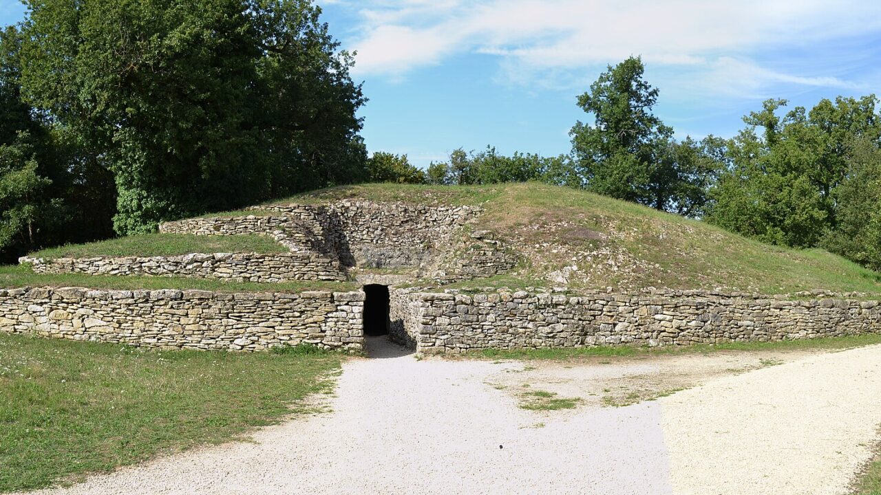 Musée des Tumulus de Bougon (photo du lieu)