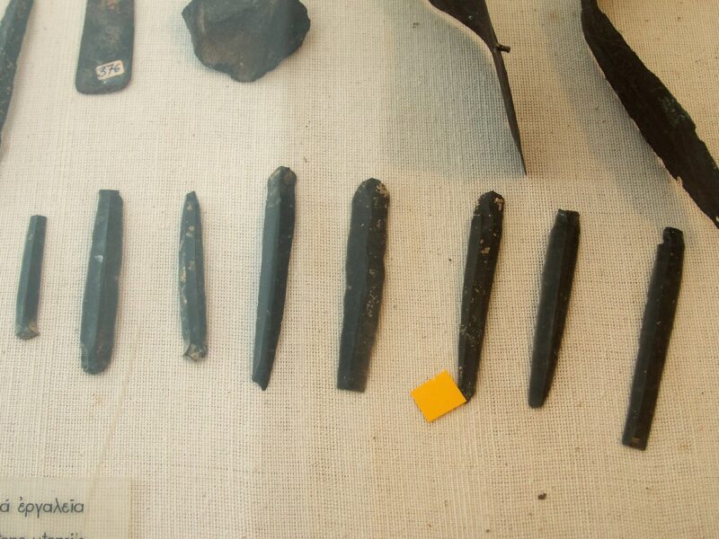 Silex, coquillages, obsidienne : les réseaux d'échange préhistoriques