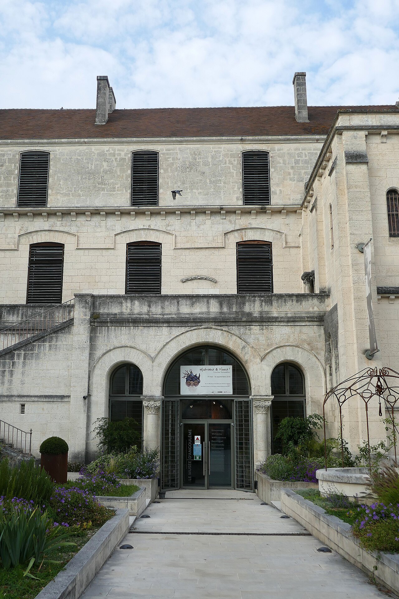 Façade du musée d'Angoulême, Charente.
