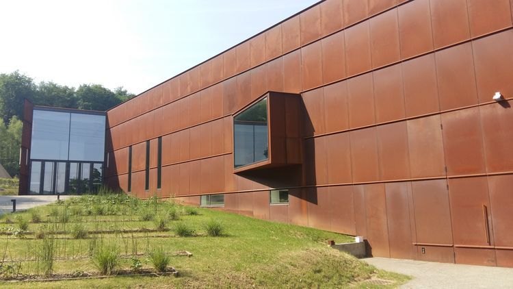 La nouvelle entrée du Préhistomuseum, à Flémalle (Belgique).