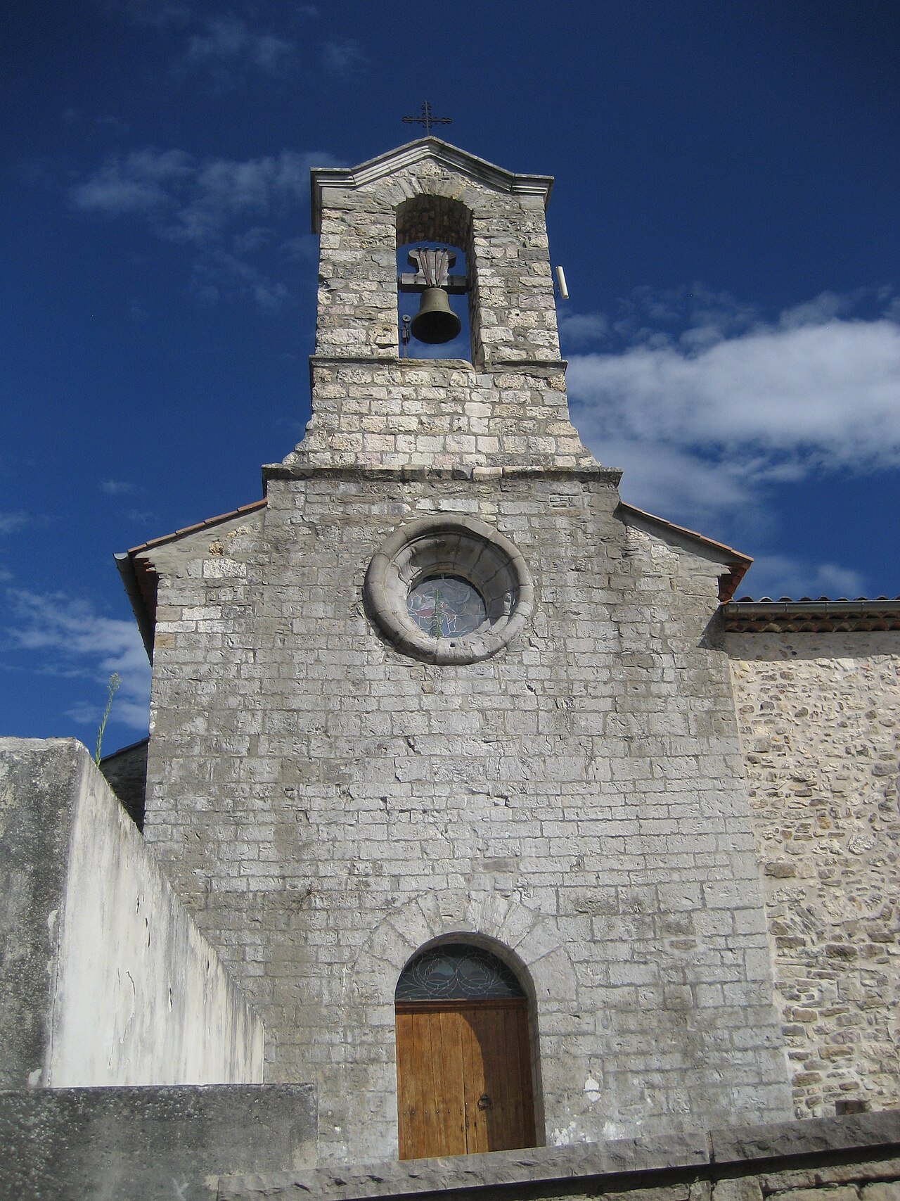 Église Saint-Martin de Rousson, édifice du XIIe siècle, Rousson (Gard).