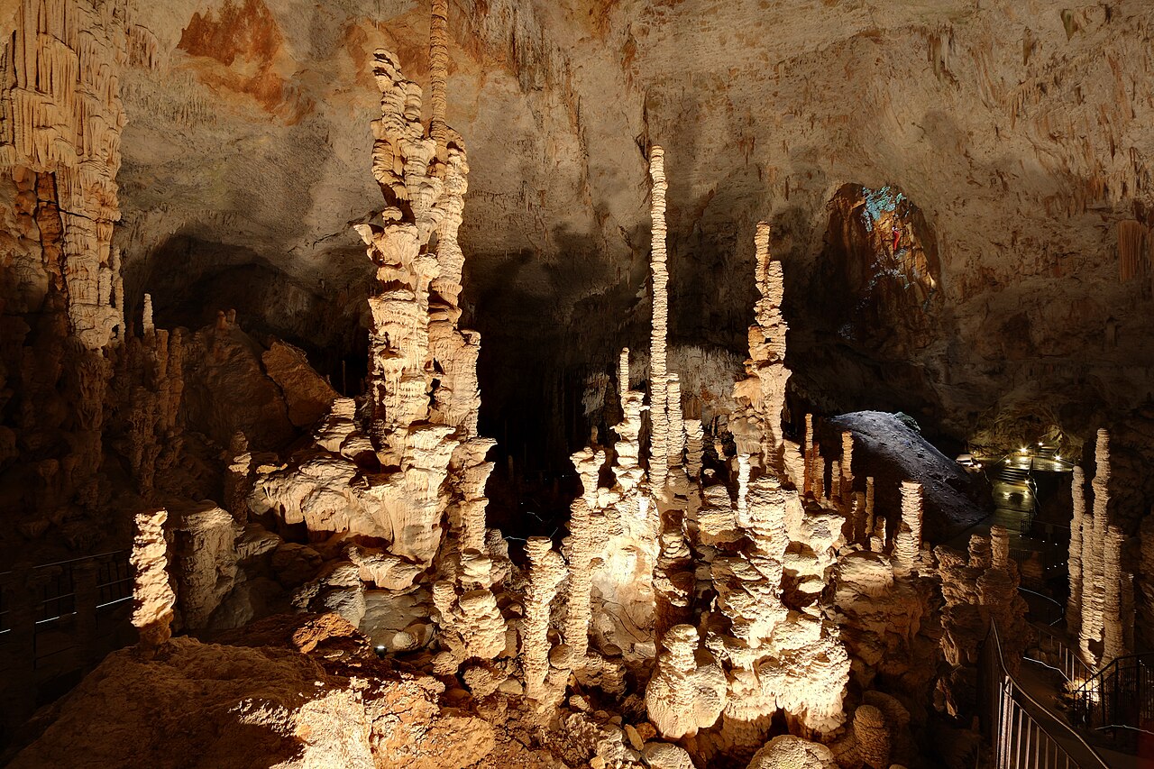 orgnac-grotte-et-cite-de-la-prehistoire