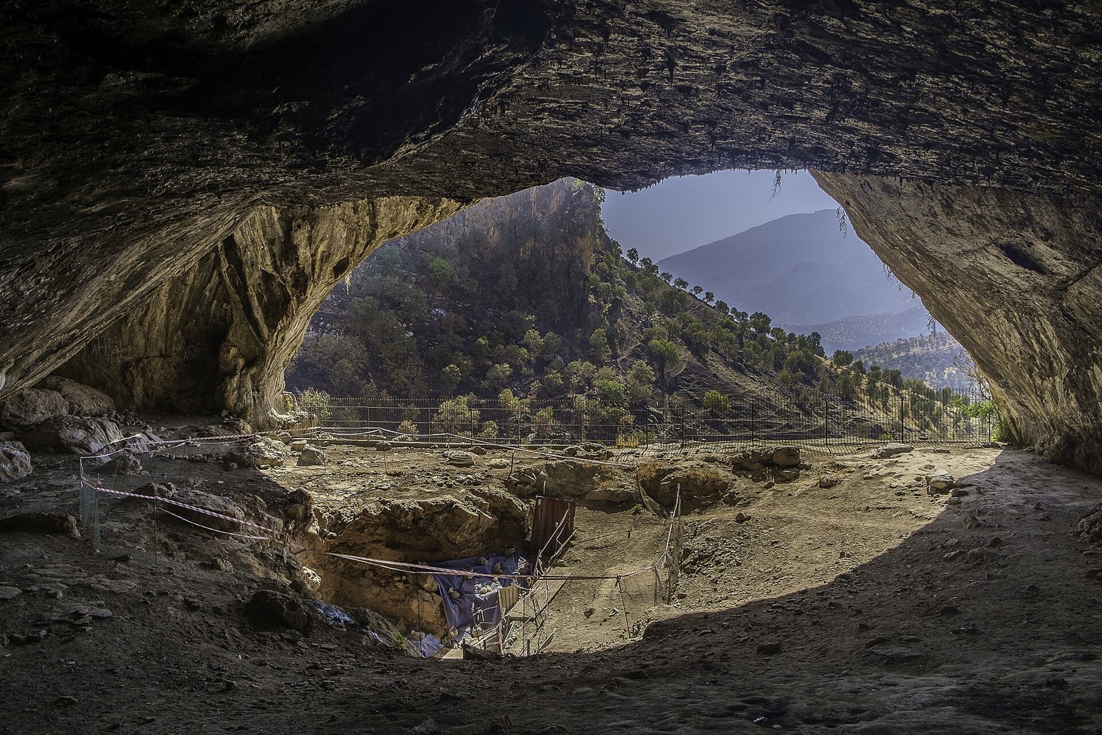 La grotte de Shanidar dans les monts Zagros