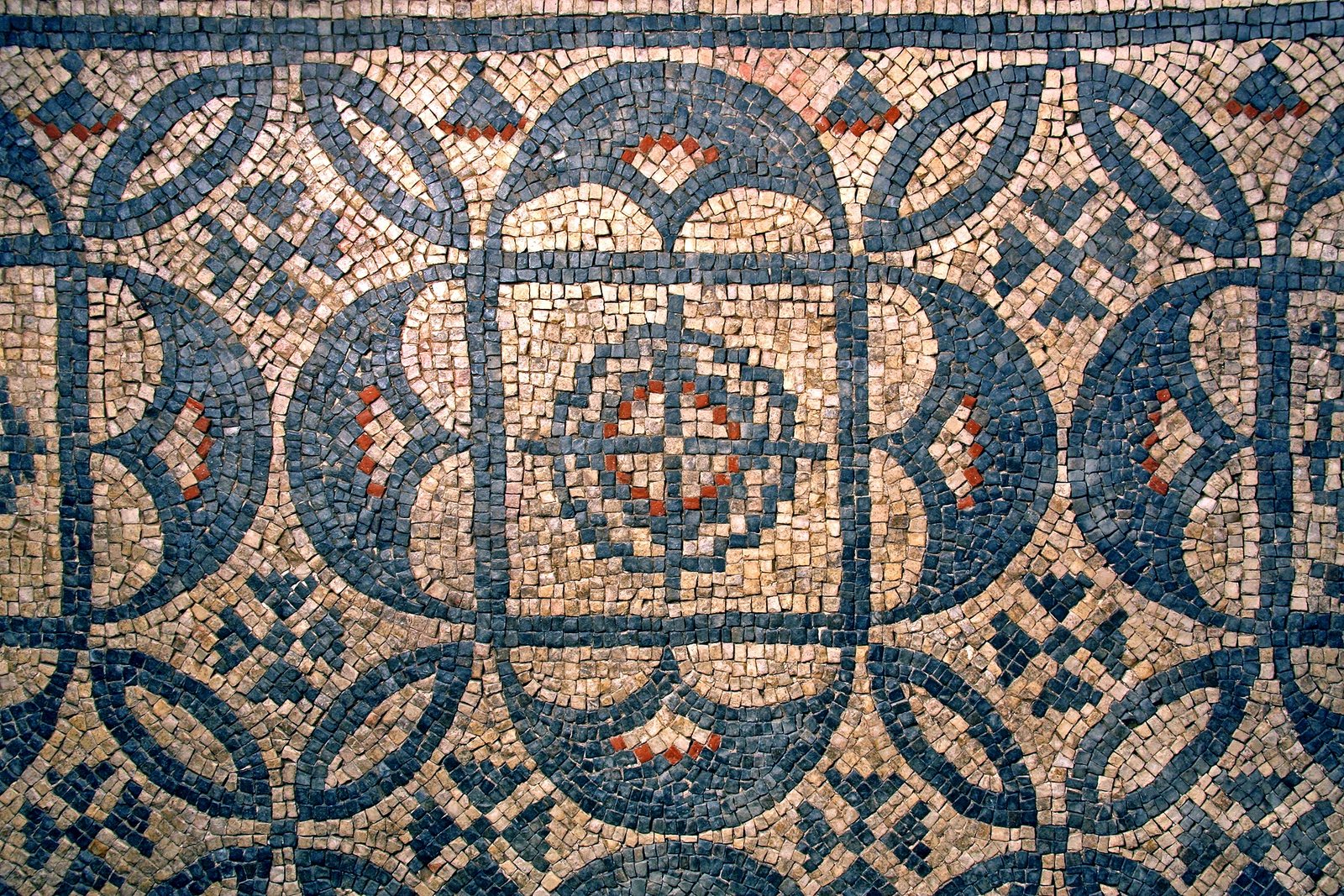 La mosaïque gallo-romaine de Saint-Georges-les-Bains, témoin du raffinement des élites