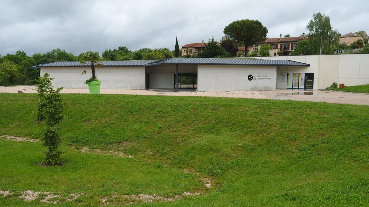 Bâtiment du Musée-forum de l’Aurignacien à Aurignac