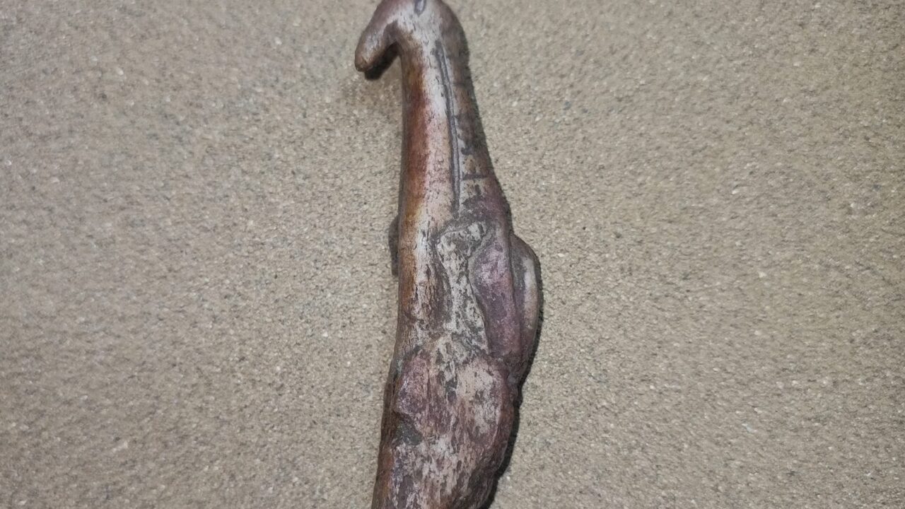 Moulage : Propulseur « Oiseau », Grotte d’Enlène, Magdalénien