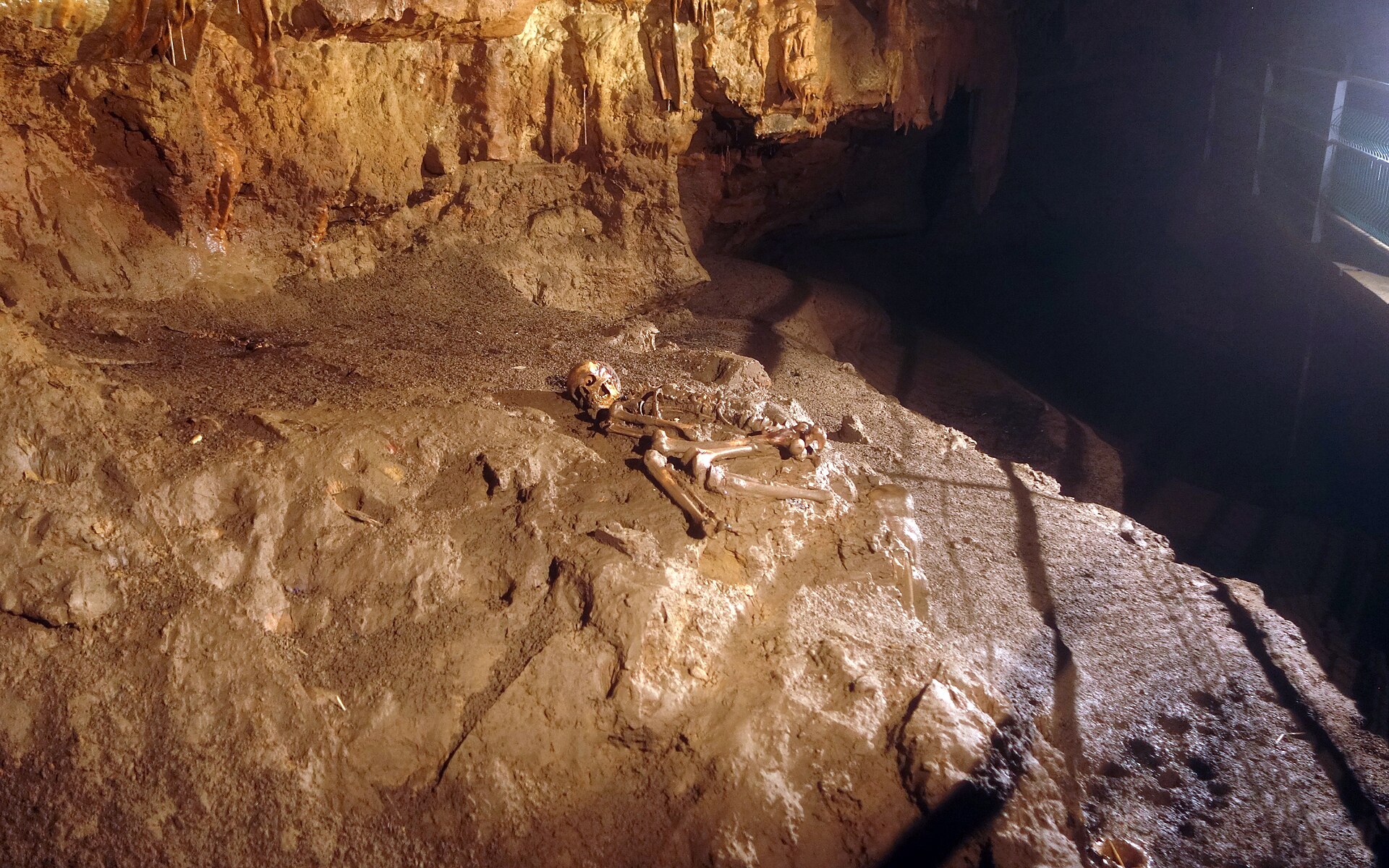 La grotte tient du musée souterrain : rien n’a été déplacé.