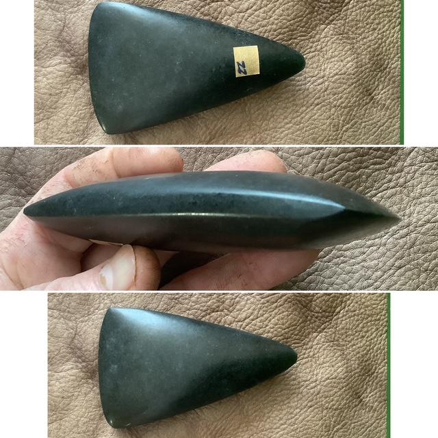 Lame de hache en dolérite 12 cm (n°G25-22)