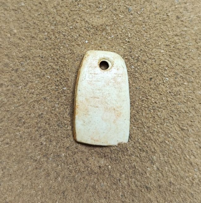 Reproduction : Pendentif Can Pey en coquillage