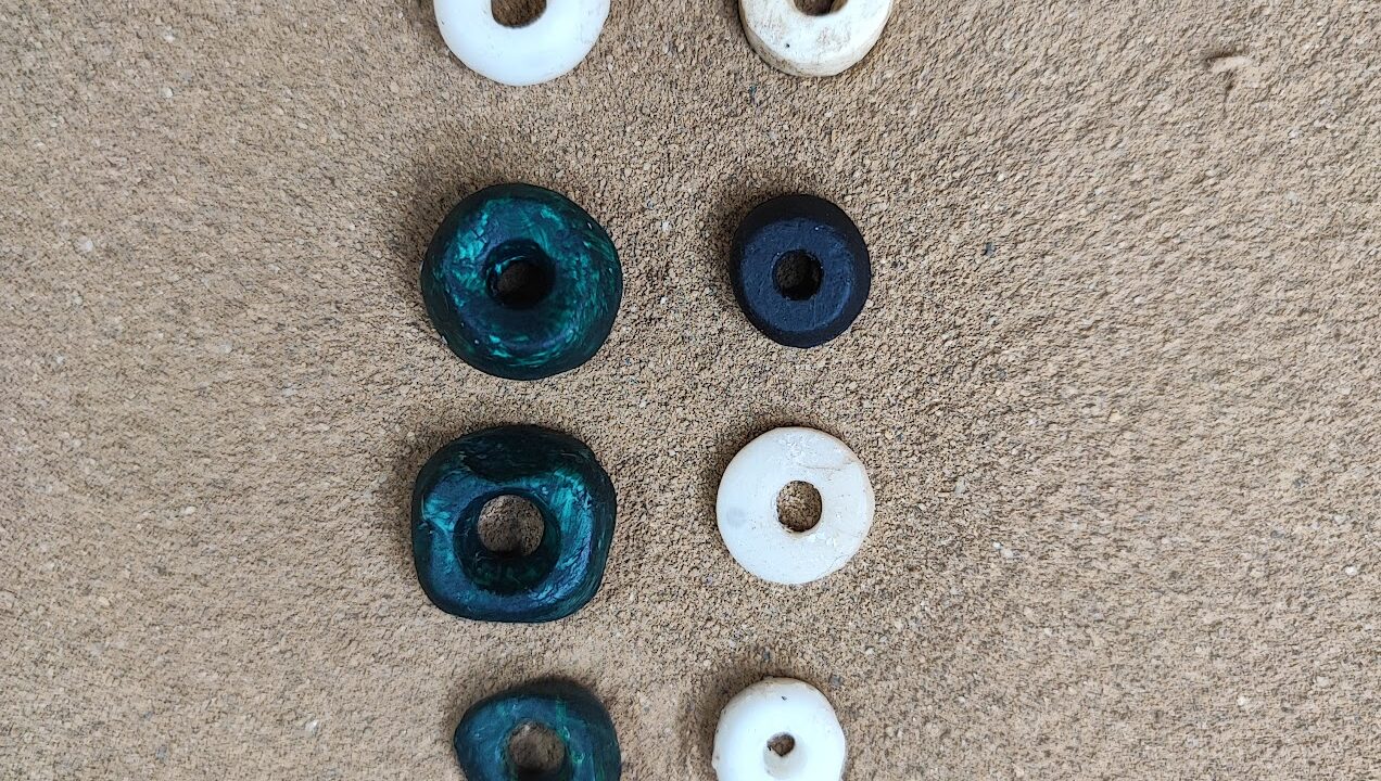Reproduction : 8 perles de l’Abri de la Coma Francesa