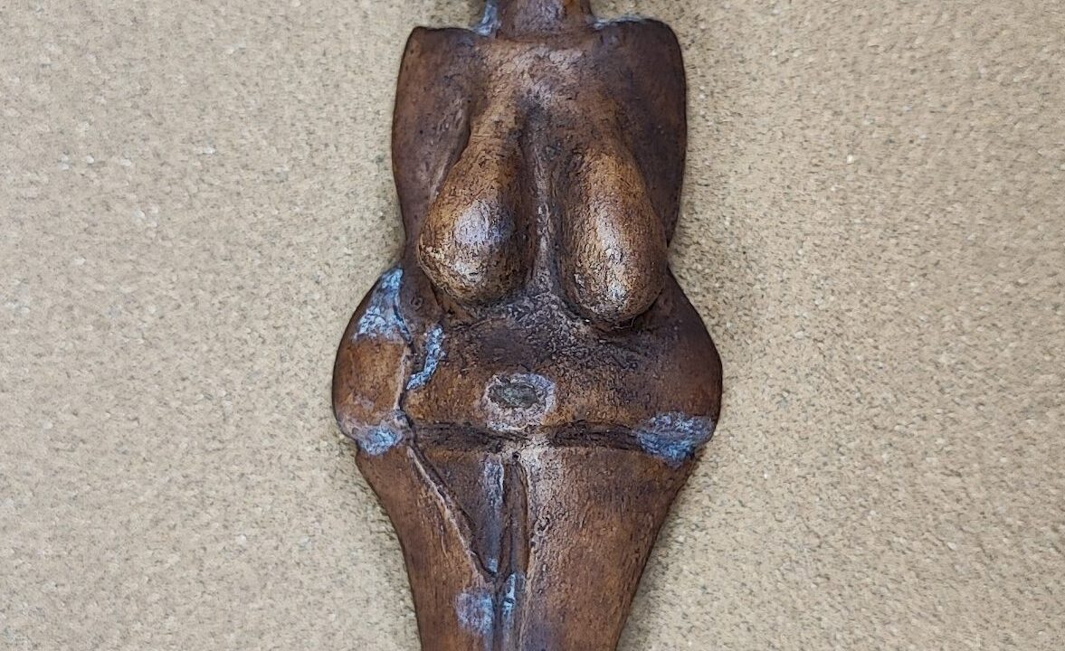 Moulage : Vénus au casque (DV 1), Dolni Vestonice, Gravettien