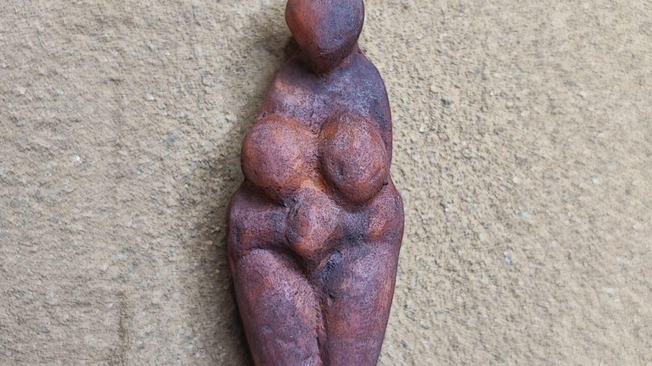 Moulage : « Vénus de Menton », Grottes de Grimaldi, Gravettien
