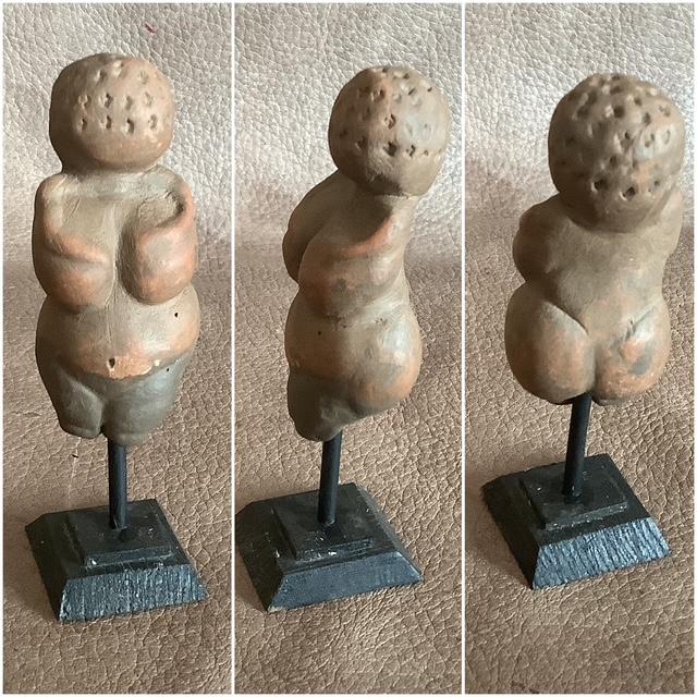 Vénus de willendorf N°2