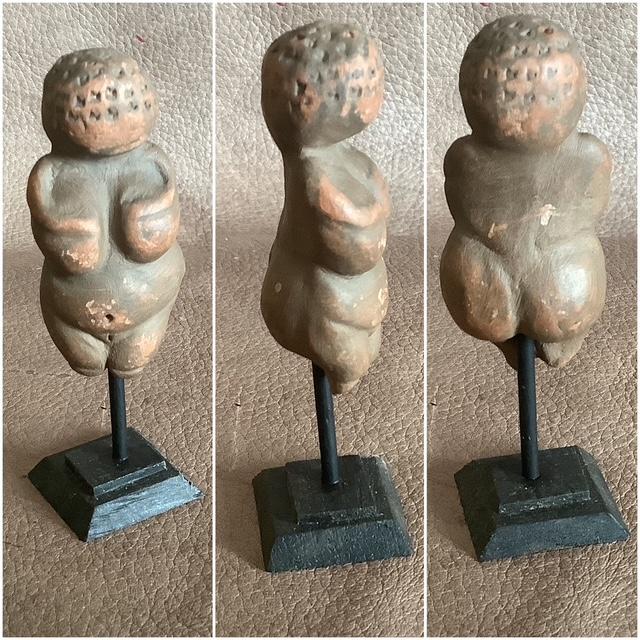 Vénus de willendorf N°6