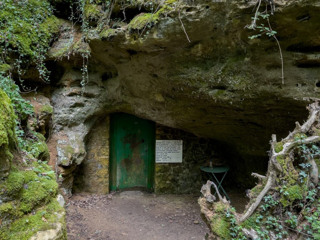 L’entrée aménagée pour les visiteurs