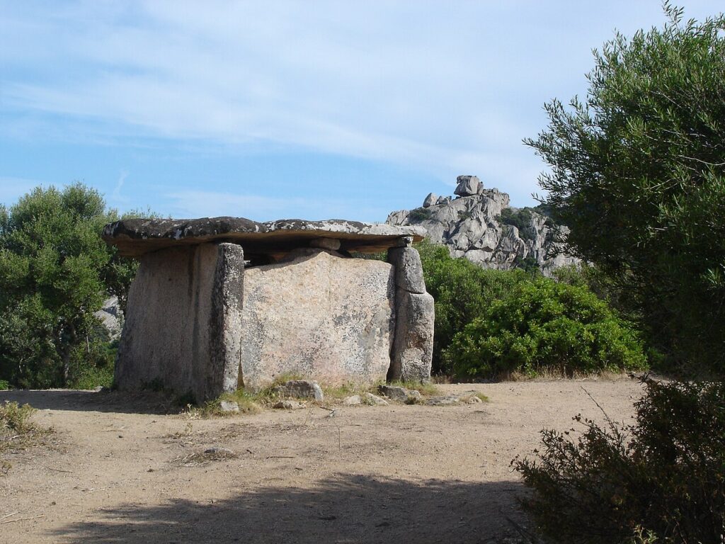 Dolmen de Funtanaccia, plateau de Cauria (site voisin)