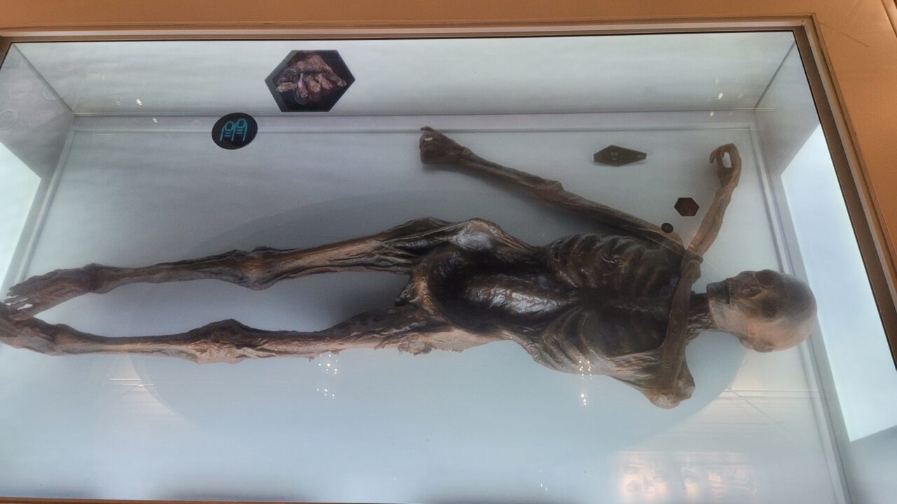 Réplique de la momie d’Ötzi