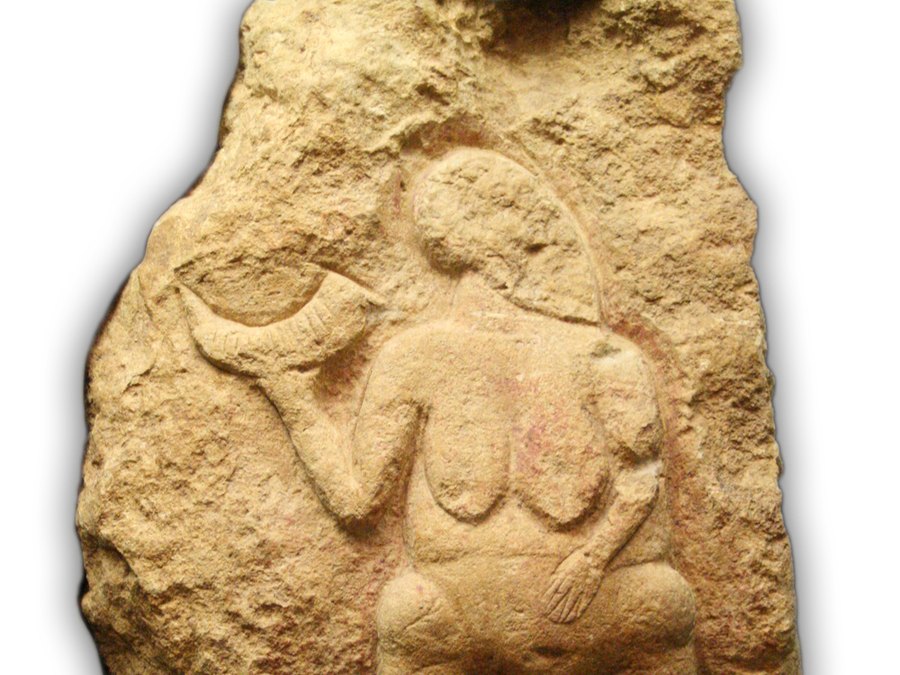 La Vénus à la corne de Laussel (env. 25 000 ans)