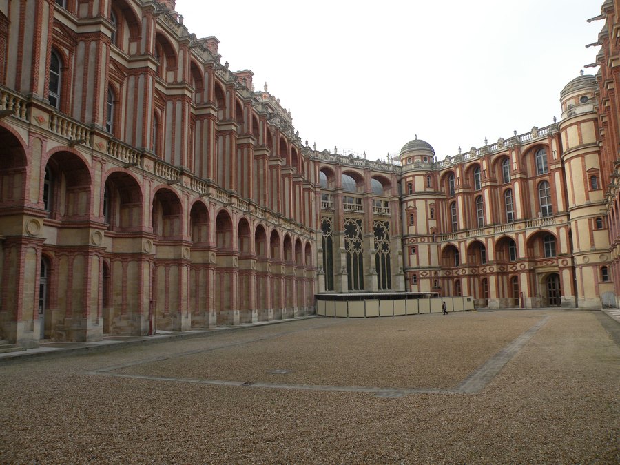 La cour du château
