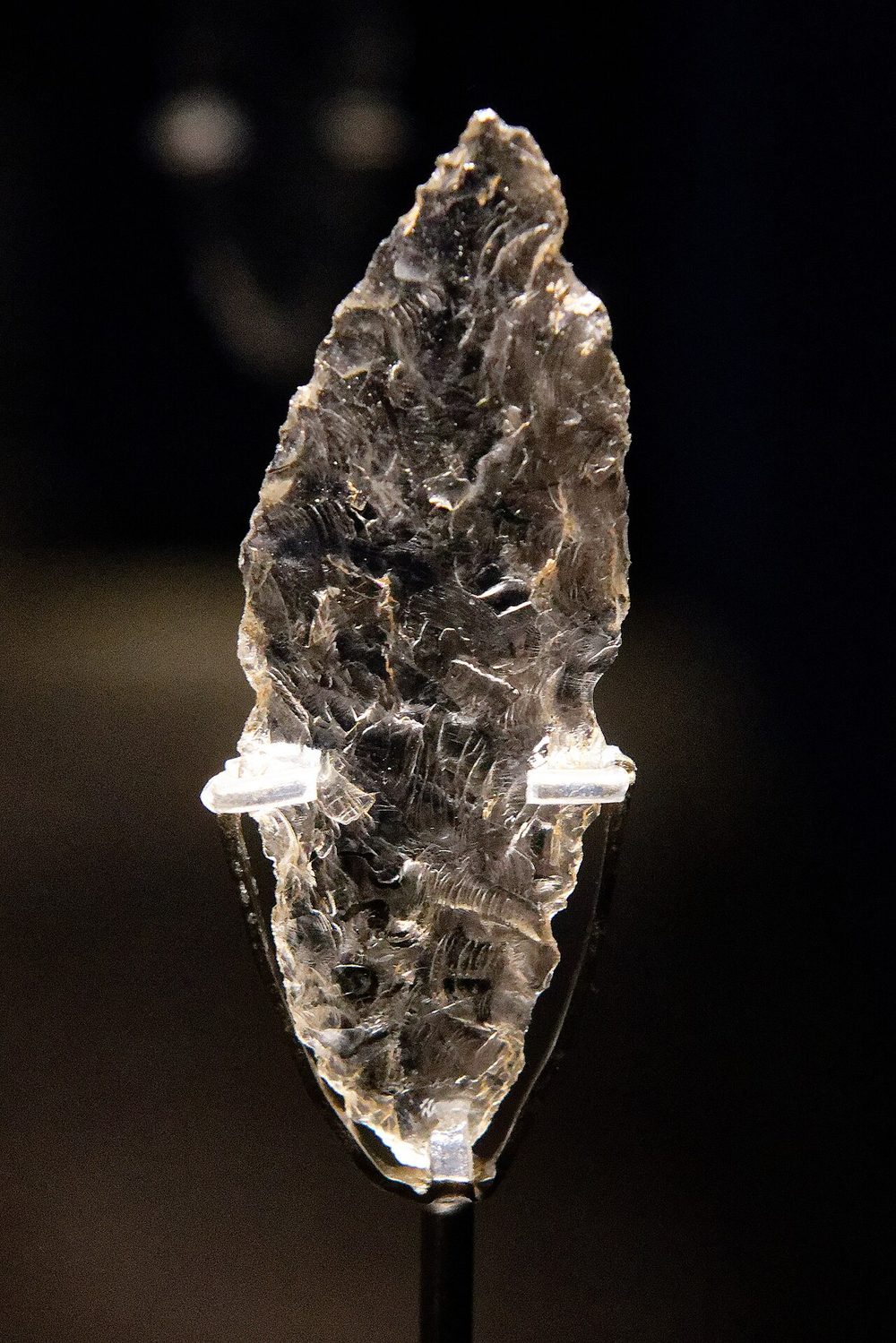Feuille de laurier en cristal de roche, grotte du Placard